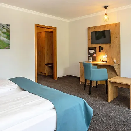 Wiesgauer - Alpenhotel Hotel